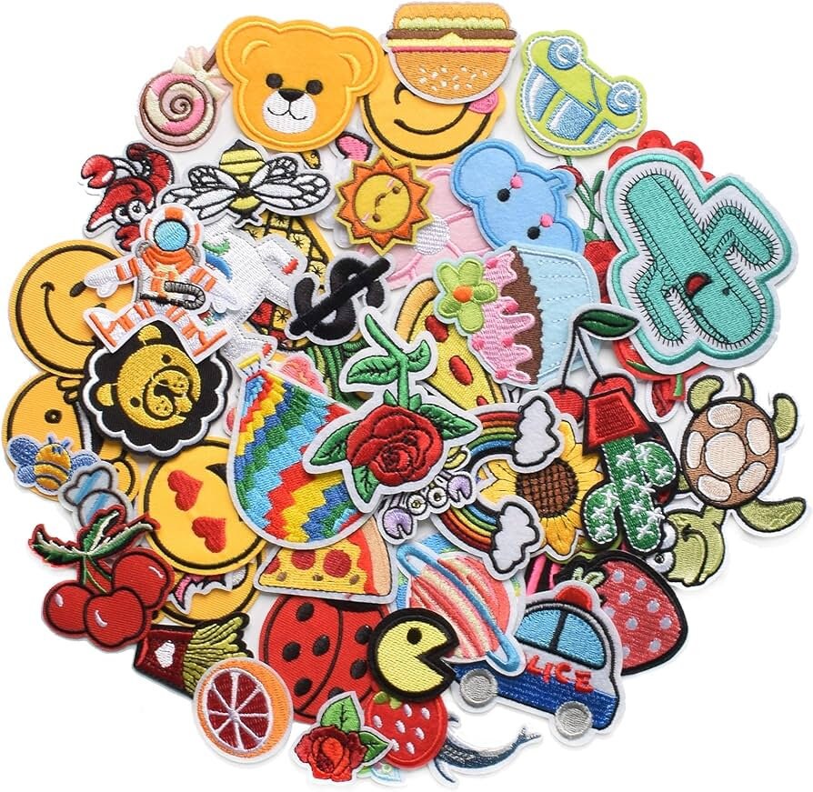 Gesticktes Patch nach Wunschmotiv - Bis zu 10 x 10 cm Anime/ Einschulung / Schultüte zum Bügeln oder Klett